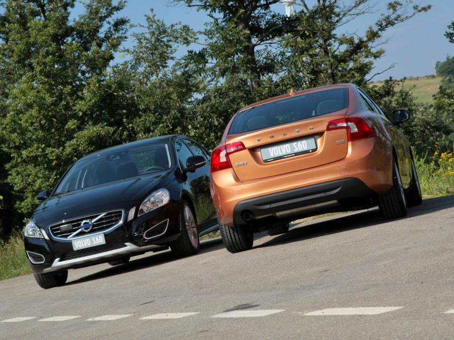  Volvo S60 D3 2010 года  (фото 6 из 17)